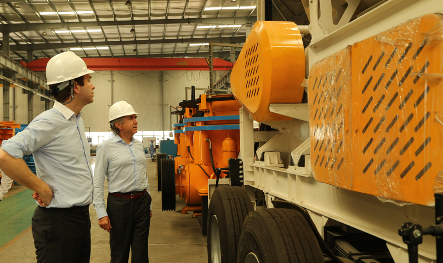 德國SK集團(tuán)董事長蒞臨山美股份出席合資公司董事會