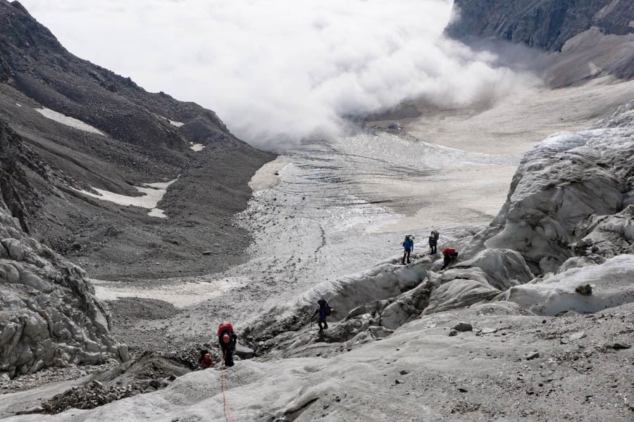 驕傲！山美股份歐洲員工勇攀歐洲第一峰-厄爾布魯士峰