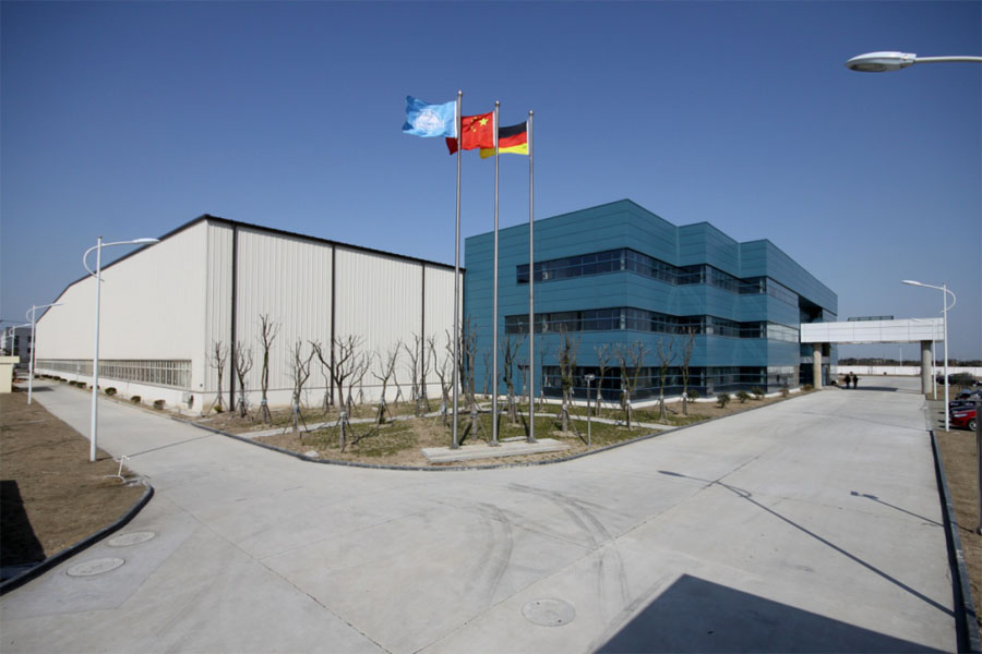 楊安民從業(yè)卅五周年系列報道--“三十五年磨一劍，山更美，業(yè)更精”專訪