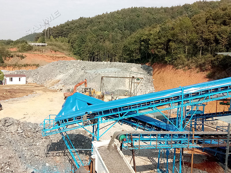 破碎篩分生產(chǎn)線現(xiàn)場圖 破碎篩分生產(chǎn)線現(xiàn)場圖