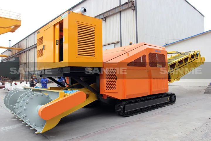 顛覆傳統(tǒng)裝車方式，山美履帶式取料機(jī)助您實(shí)現(xiàn)降本增效、節(jié)能減排！