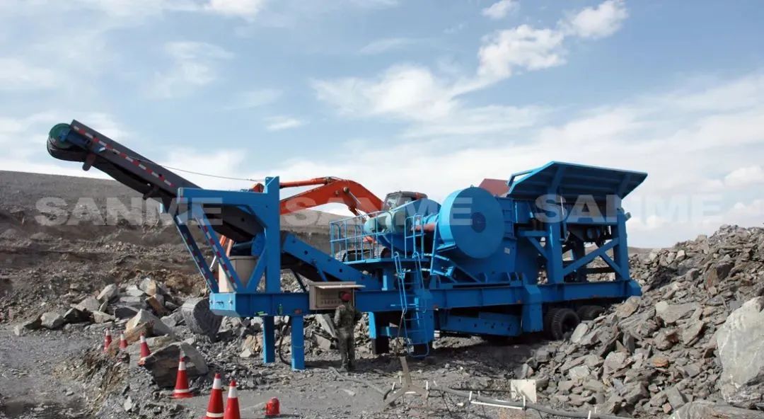 時產(chǎn)值近600萬！山美移動式破碎篩分一體站助力江蘇高碳鉻鐵礦破碎項目建設(shè)