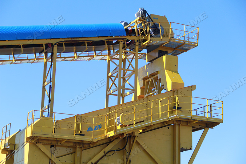 機(jī)制砂生產(chǎn)線選固定式還是移動(dòng)式？理性選擇提升生產(chǎn)效率