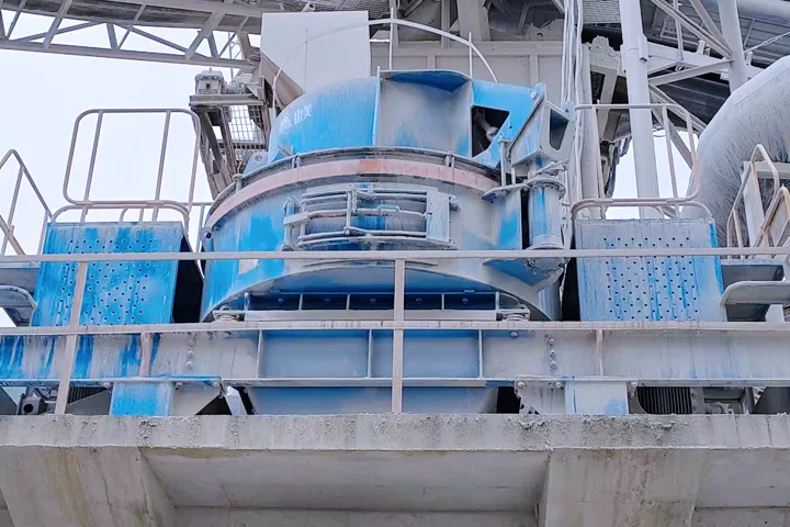 VC7系列立式?jīng)_擊破碎機(jī)——多領(lǐng)域適用，展現(xiàn)強(qiáng)大實(shí)力