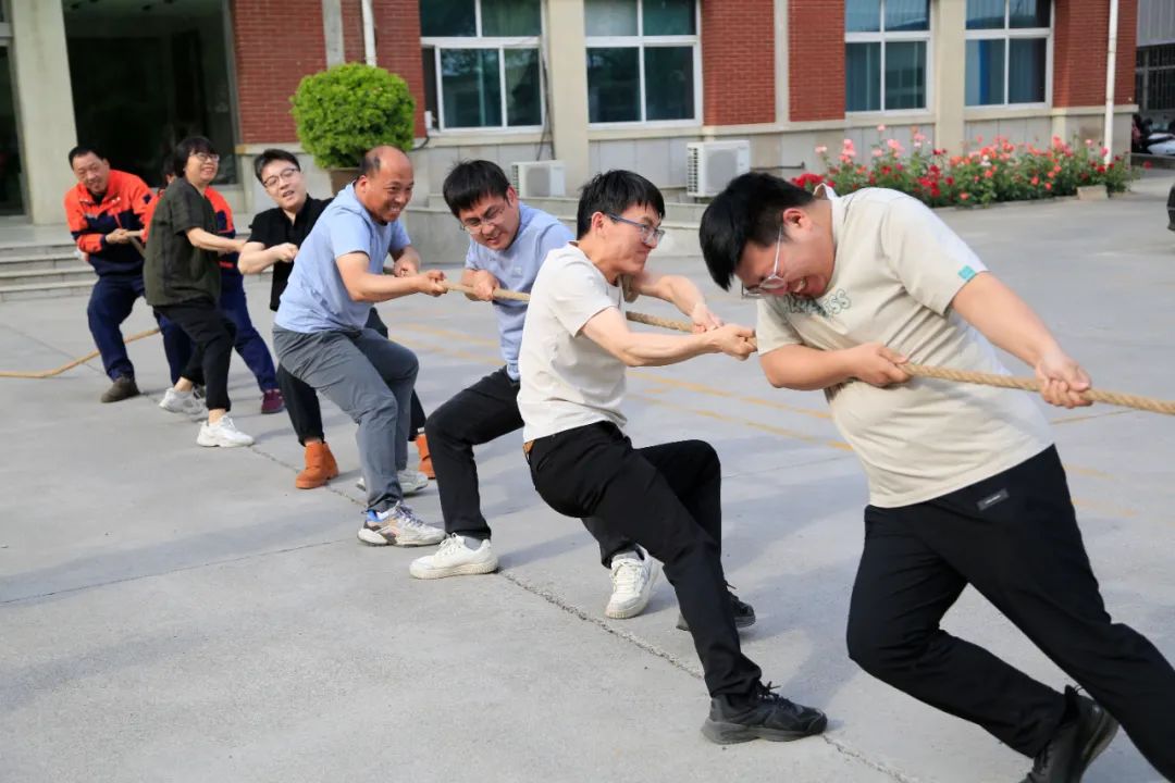 上海山美股份2025春季運動會火熱啟幕！拔河、籃球預(yù)賽燃情開戰(zhàn)